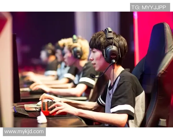 2004年火箭队与魔术队精彩对决录像回放重温经典瞬间与激烈赛场氛围 2004年火箭队与魔术队精彩对决录像回放重温经典瞬间与激烈赛场氛围